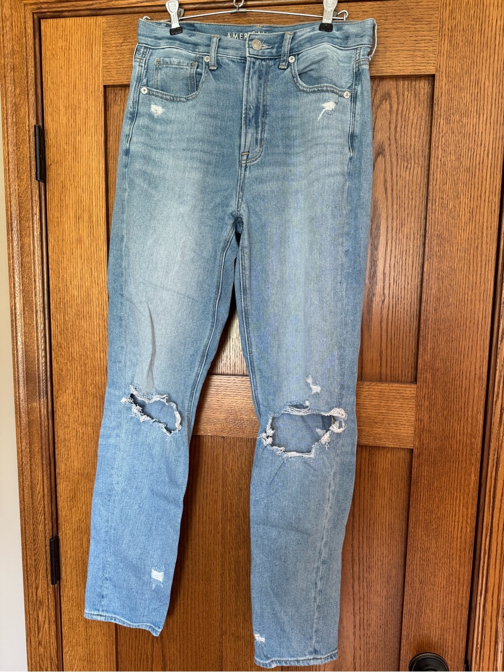 American Eagle Outfitters Light Wash Distressed Straight Leg Jeans